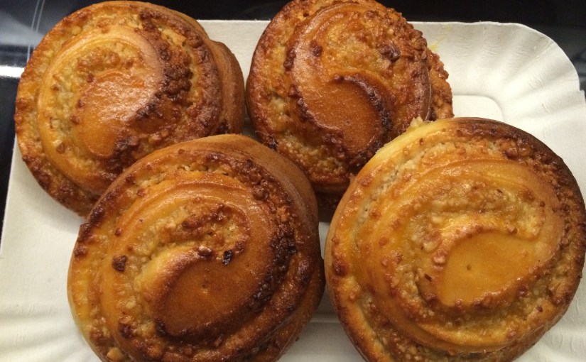 Chiocciole alle nocciole e mandorle (Nuss- und Mandelschnecken)